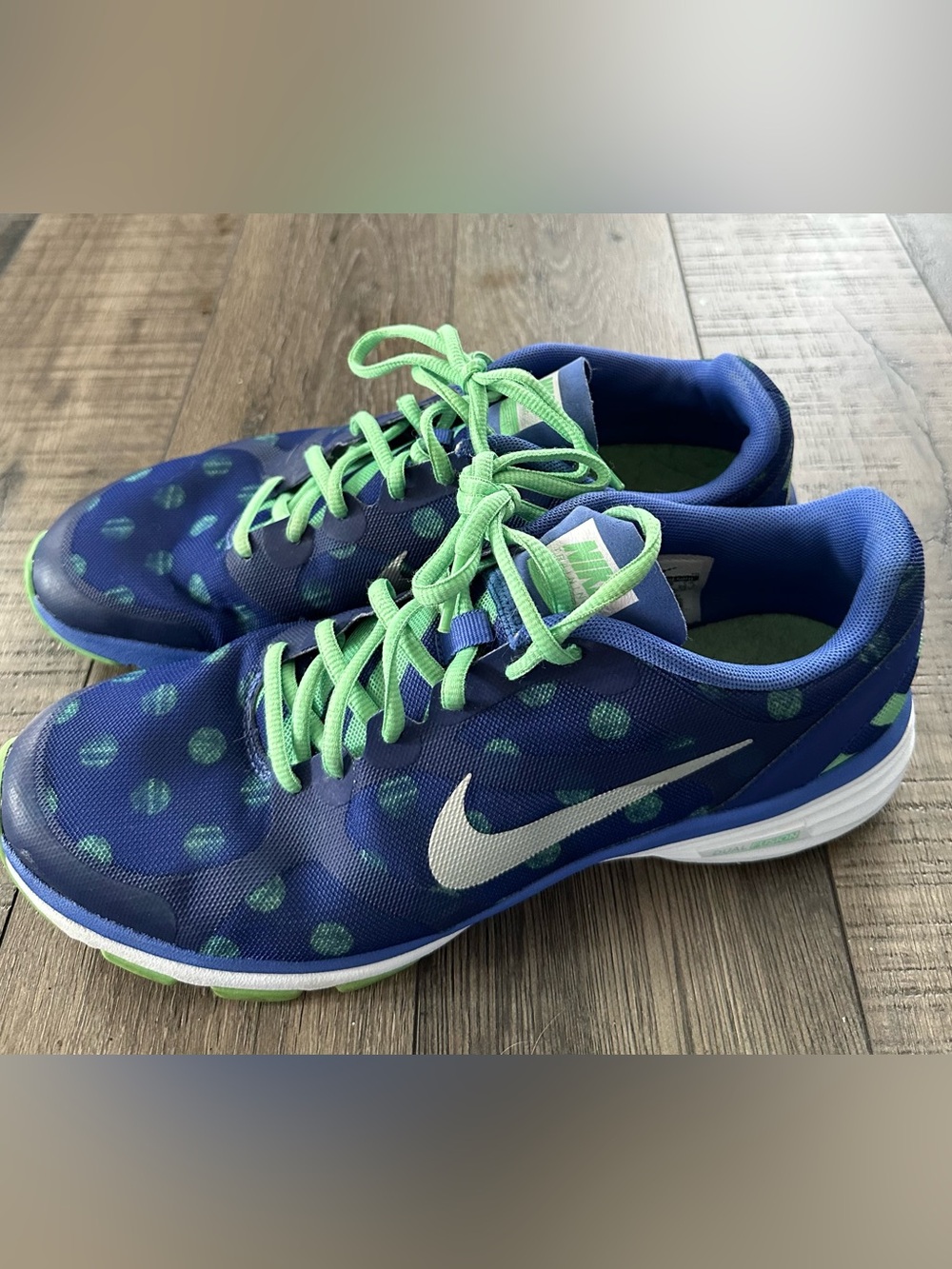 Nike Dual Fusion Training Shoes Blue And Green Polka Dot Women’s 9.5
